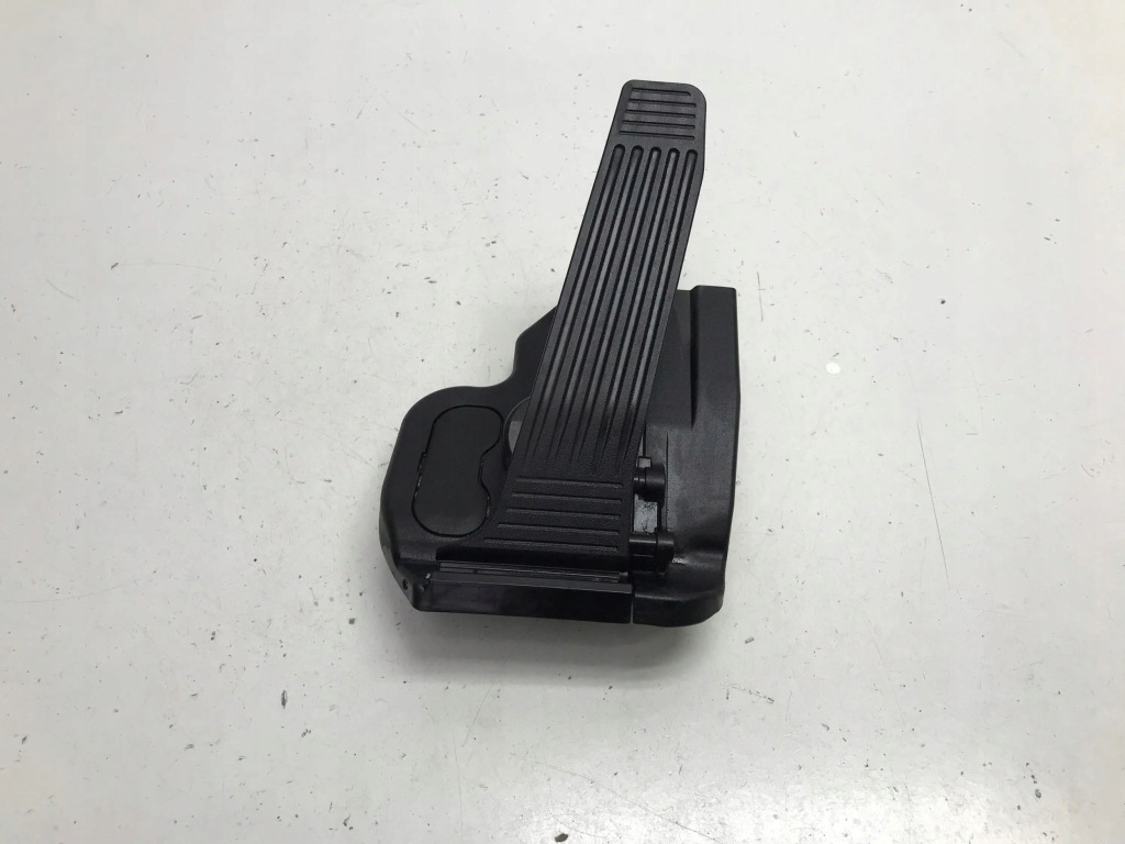 фото №1, Toyota bz4x 2023 потенціометр педаль газу прискорення 78110-42090