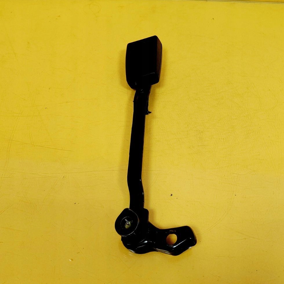 Клипса поперечина безопасности левый  перед audi a6 s6 c5 4b 4b0857755e nr1283 Недорого