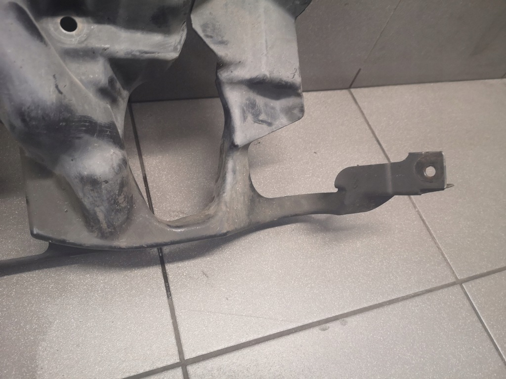 фото №12, Захист редуктор права bmw 7 f01 3.0d 7185170