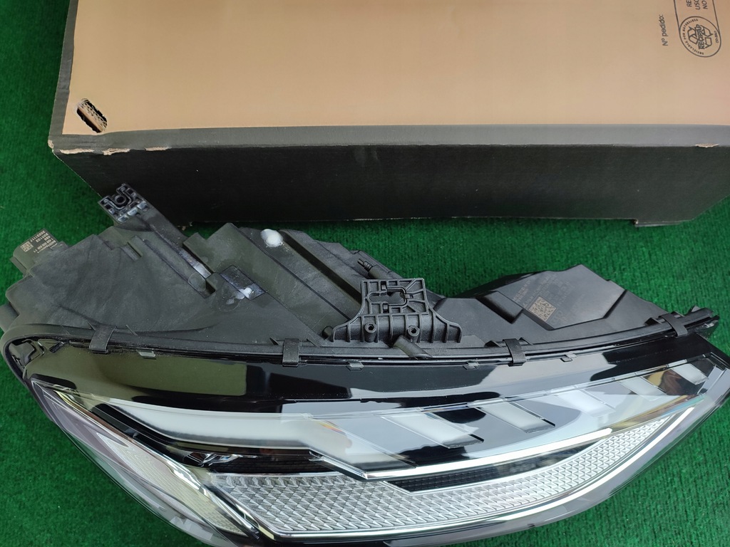 фото №10, Лампа лампи audi a4 b9 8w0.941.035.e. matrix повний ліва+ права оригінальний номер