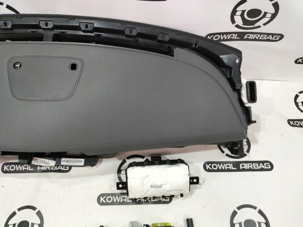 фото №5, Kia sorento lift панель приладів консоль подушка безпеки подушки безпеки ремені оригінал демонтаж