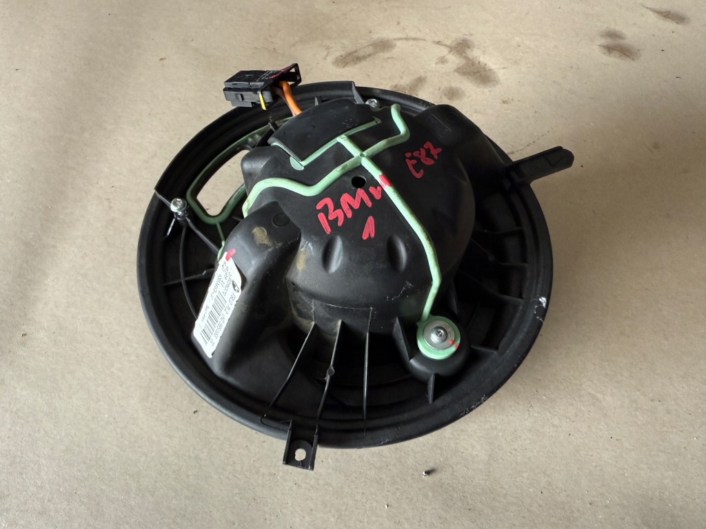 Купить Bmw e90 воздуходувка вентилятор обдув 6933663