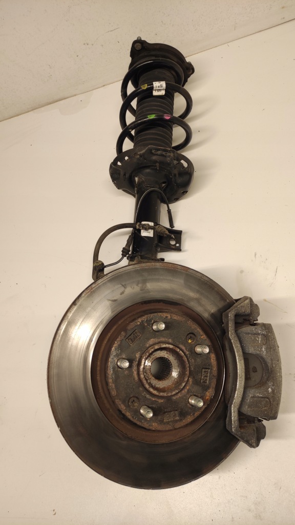 фото №1, Kia sportage iv 1.7 crdi амортизационная стойка правый поворотный кулак