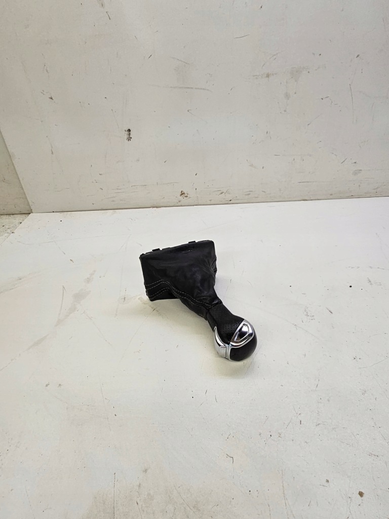 фото №1, Чехол ручка передач audi q3 83a 83b713139c