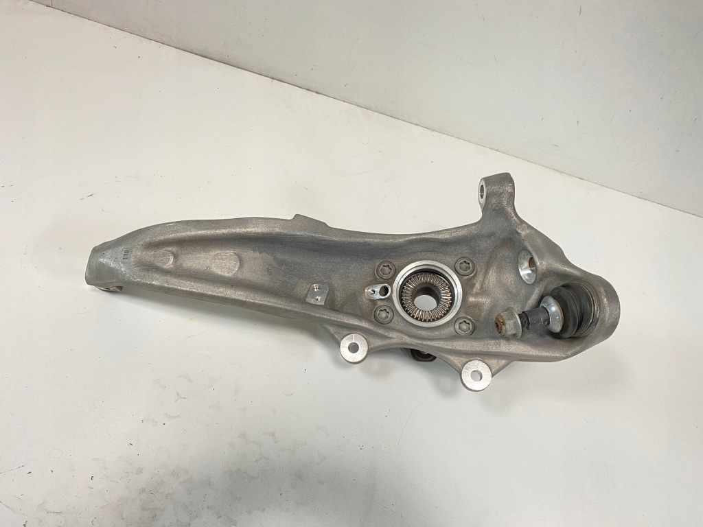 фото №1, Bmw оригинальный номер 6884385 поворотный кулак