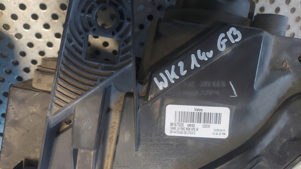 Grand cherokee wk2 14-20r фонари перед ксенон led anglia комплект Недорого