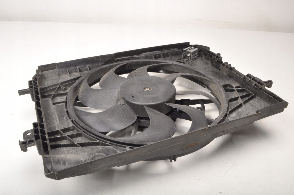 фото №8, Renault captur 1.5 dci вентилятор радиатора 214818009r