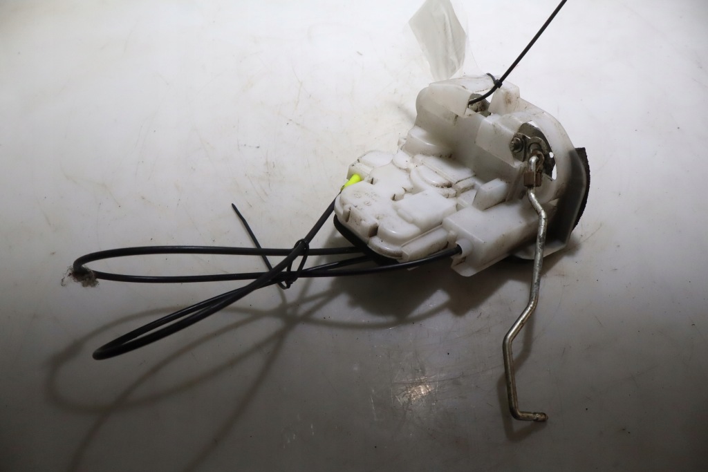 фото №1, Замок правий перед двері subaru impreza iii