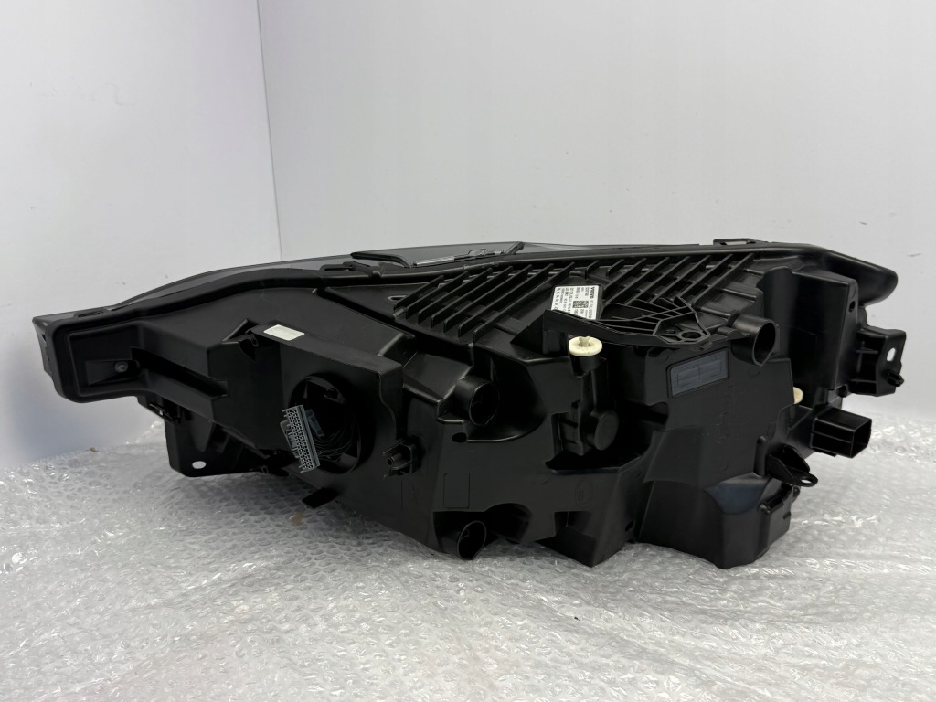 Volvo xc60 2 рестайлинг  фара левая правый  full led америка 32337395 32337394 Недорого