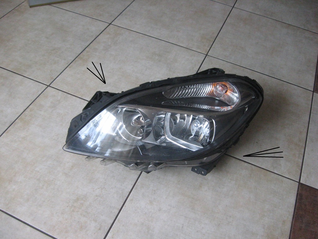 фото №1, Левая лампа - перед - mercedes b klasa w246 обычная