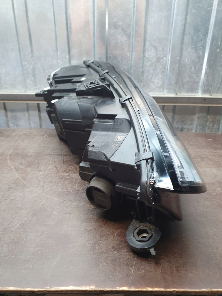 фото №8, Лампа перед левая full led audi a4 b9 8w0 2016-2019