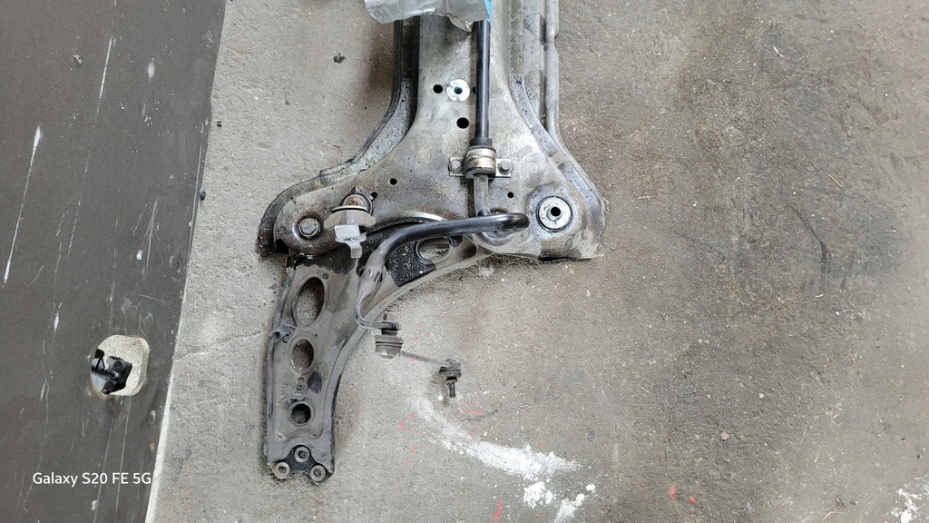 фото №2, Подрамник подрамник renault trafic iii