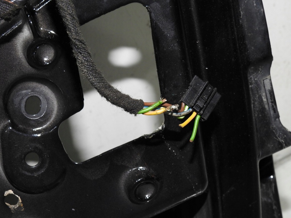 фото №10, Крышка багажника задняя стекло 040 mercedes w212 kombi