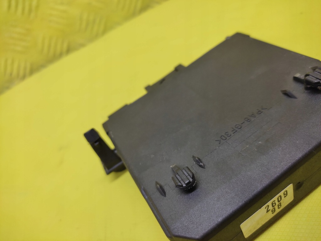 фото №5, Mercedes c-klasa блок керування модуль двері 2088201226