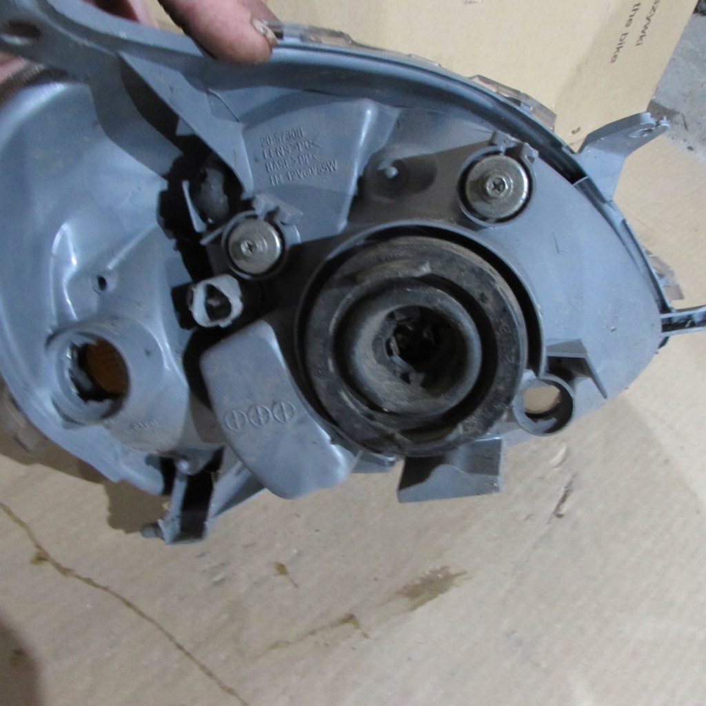 фото №9, Toyota yaris i 99-03r лампа перед левая