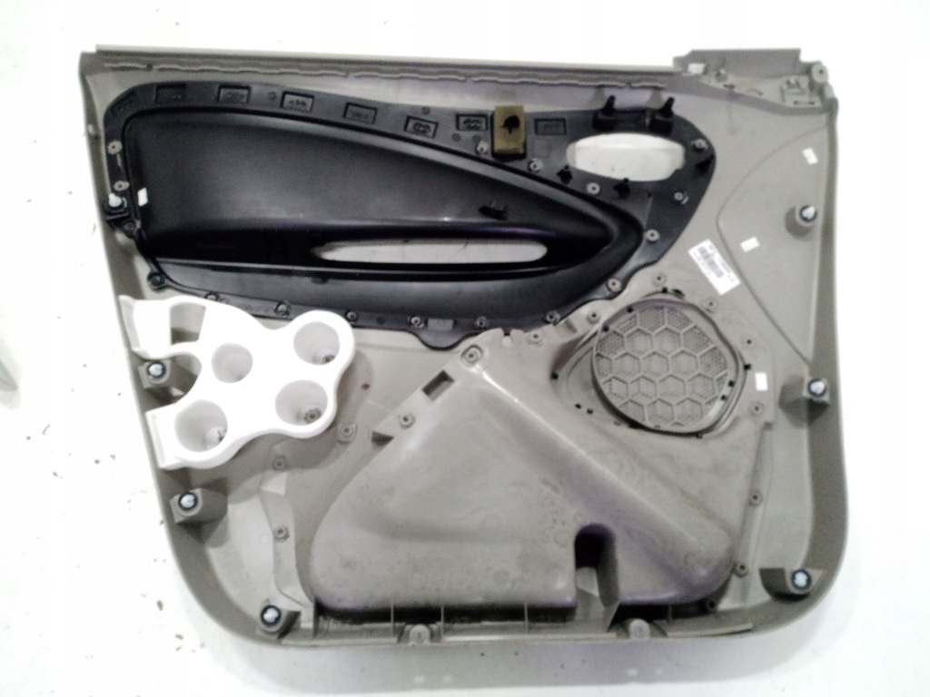 фото №2, Обшивка дверь правый перед renault zoe