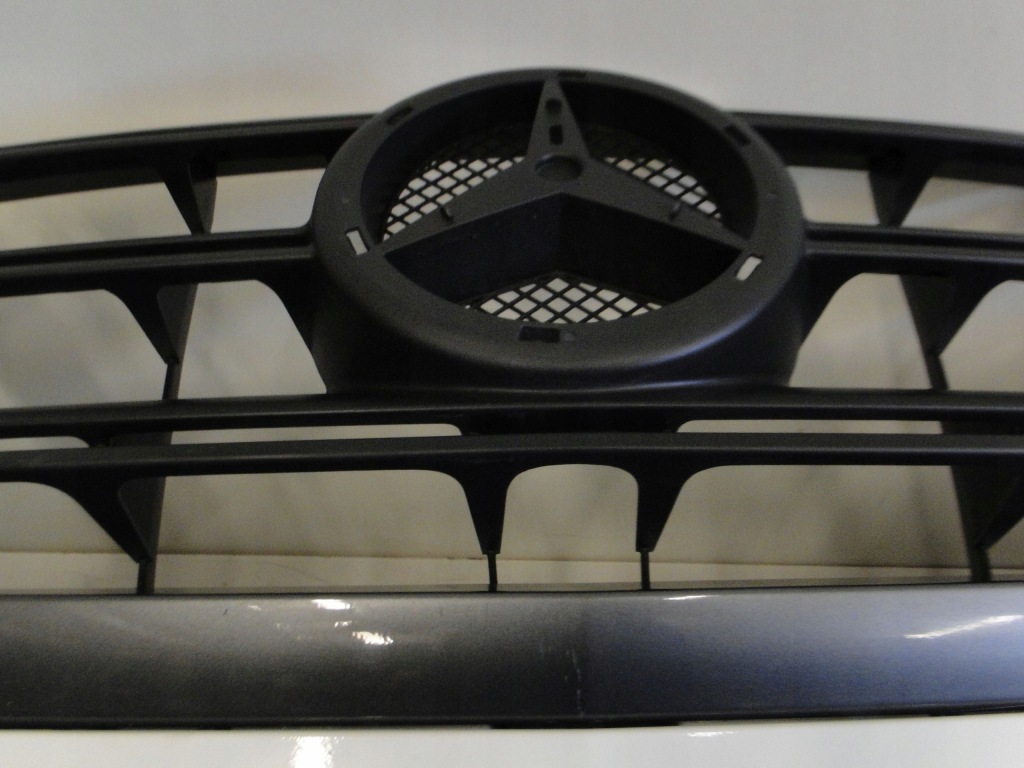 фото №7, Mercedes молдинг pod решітка радіатора рама нижня решітка sprinter w907 907 w910 910