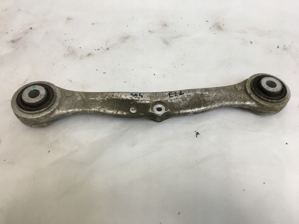 фото №1, Tesla model x рычаг правый задняя верхний 1027421-00-e