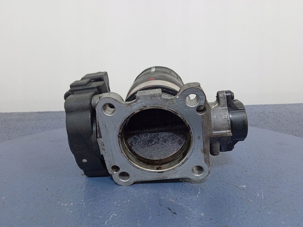 фото №4, Lexus is ii xe20 2.2 d дросельна заслінка