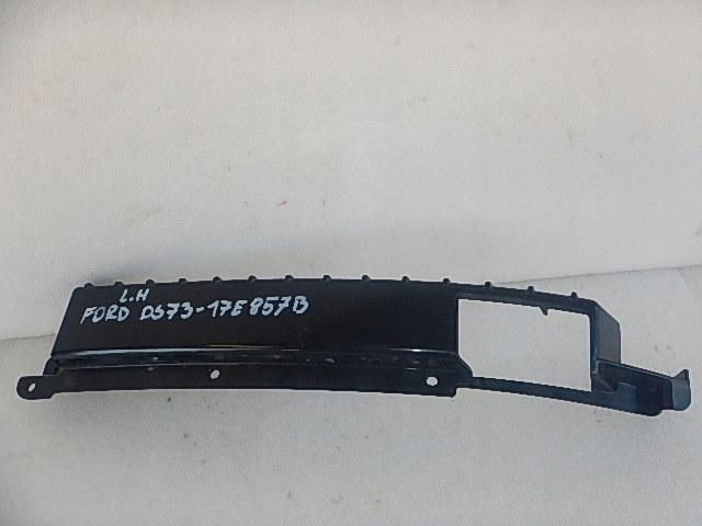 фото №1, Ford fusion 13- левая кронштейн лампы направляющая