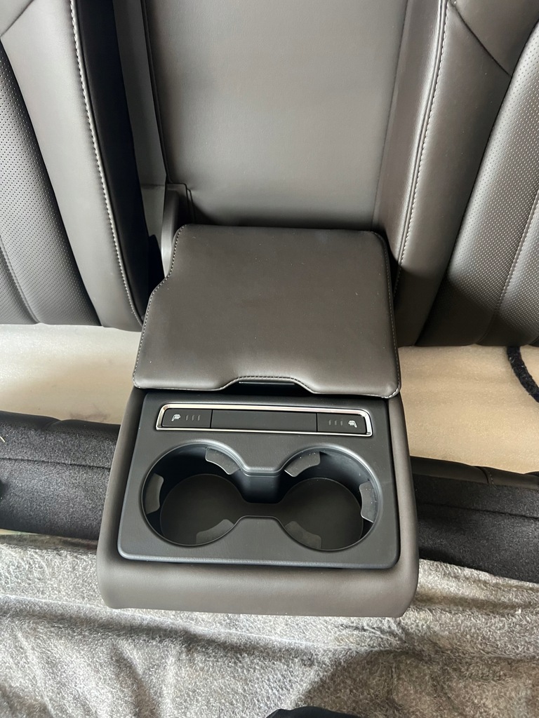 фото №11, Mazda 6 gl заднее сиденье коричневый sedan rok 2022