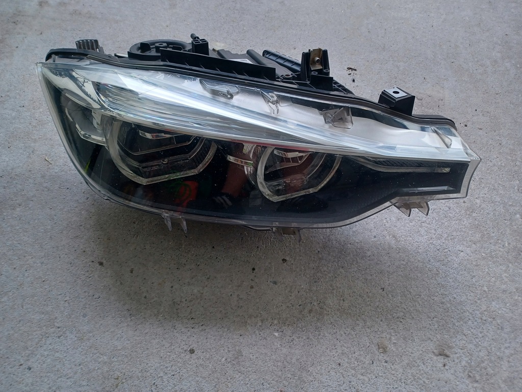 фото №1, Bmw f30 f31 лампа правая ful led 8739560-02