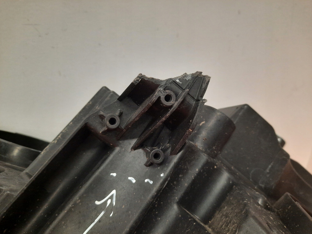 фото №10, Skoda karoq 17- фара правый лампа перед правая 57b941016a