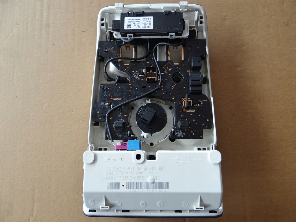 фото №15, Audi a4 b8 a5 8t q5 лампа освещение кабины