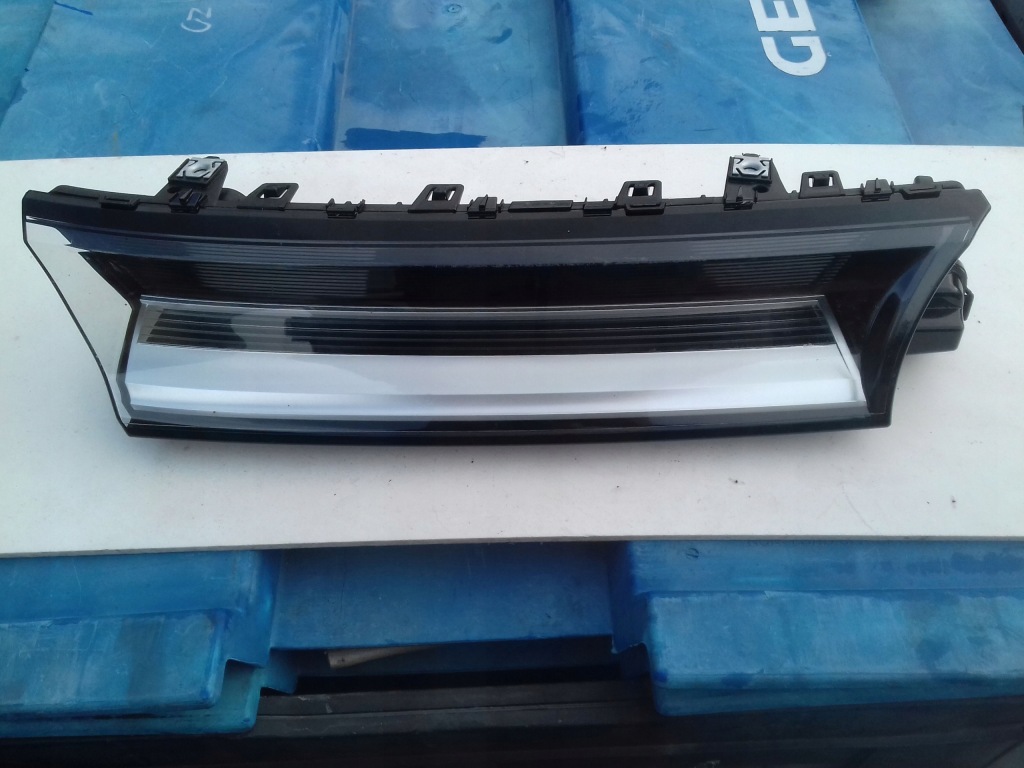 фото №1, Лампа led drl правий 7t0941654a vw multivan t7