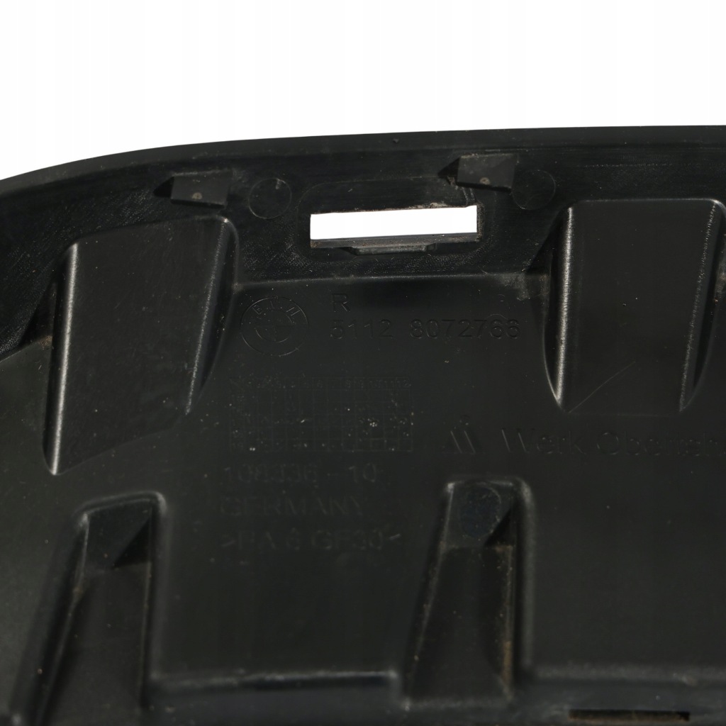 Bmw f87 m2 кронштейн кронштейн направляющая бампера заднего правый задний  8072766 Оригинал