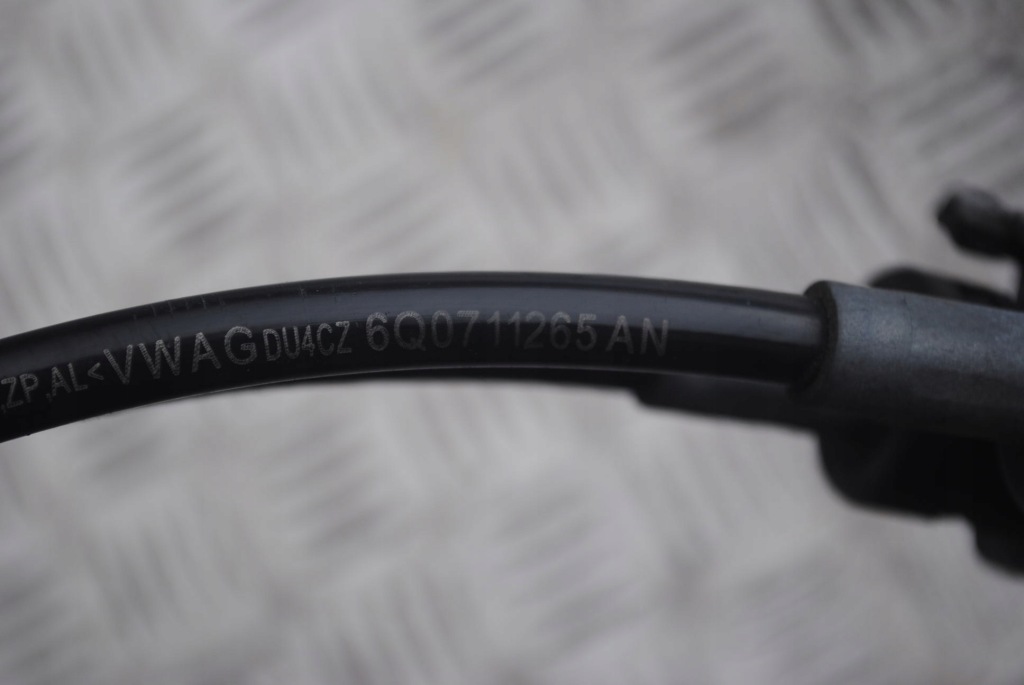 Кулиса  кулиса тросы переключения передач 6q0711049cj seat ibiza iv 6j рестайлинг Недорого