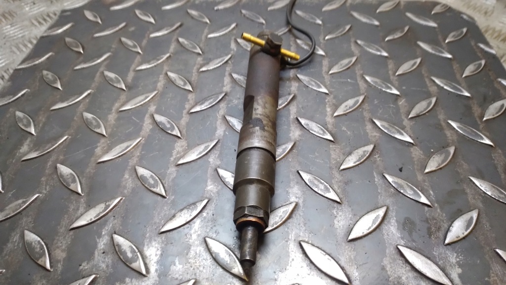 Купити Інжектор форсунка seat arosa 028130202r