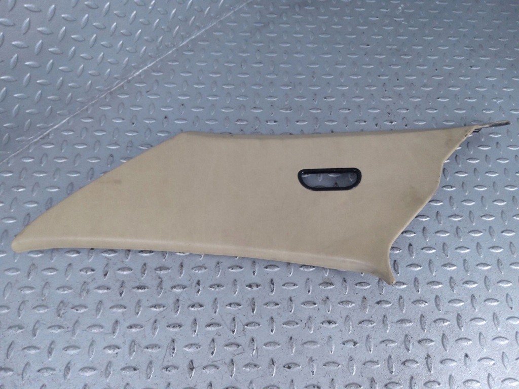 Захист стійка c задній сторона права mercedes-benz 200 300 w123 1236900425 в Україні