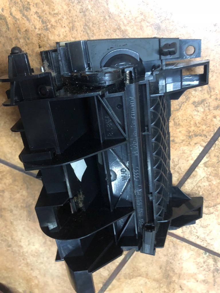 фото №6, Пепельница audi a4 b7 1.9tdi 05r. anglik