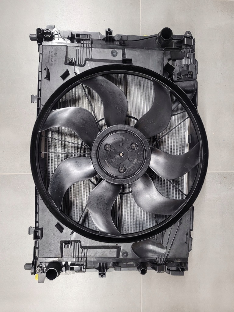 фото №1, Комплект радиатор w253 w205 вентилятор c-klasa c250