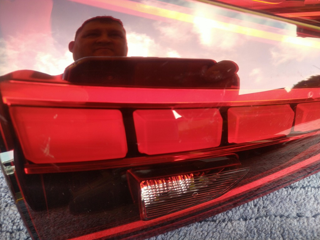 фото №8, Лампа левая задняя mercedes c-klasaw206 a2069060901new