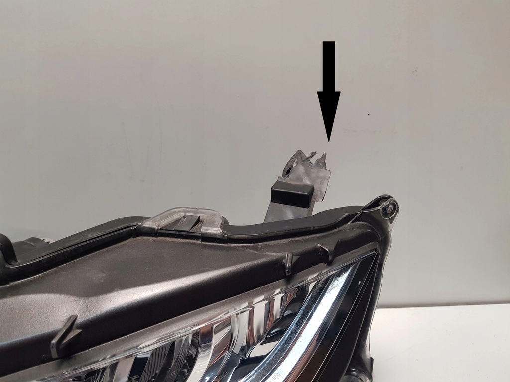 фото №3, Lexus rx свет движение dziennej drl левый led