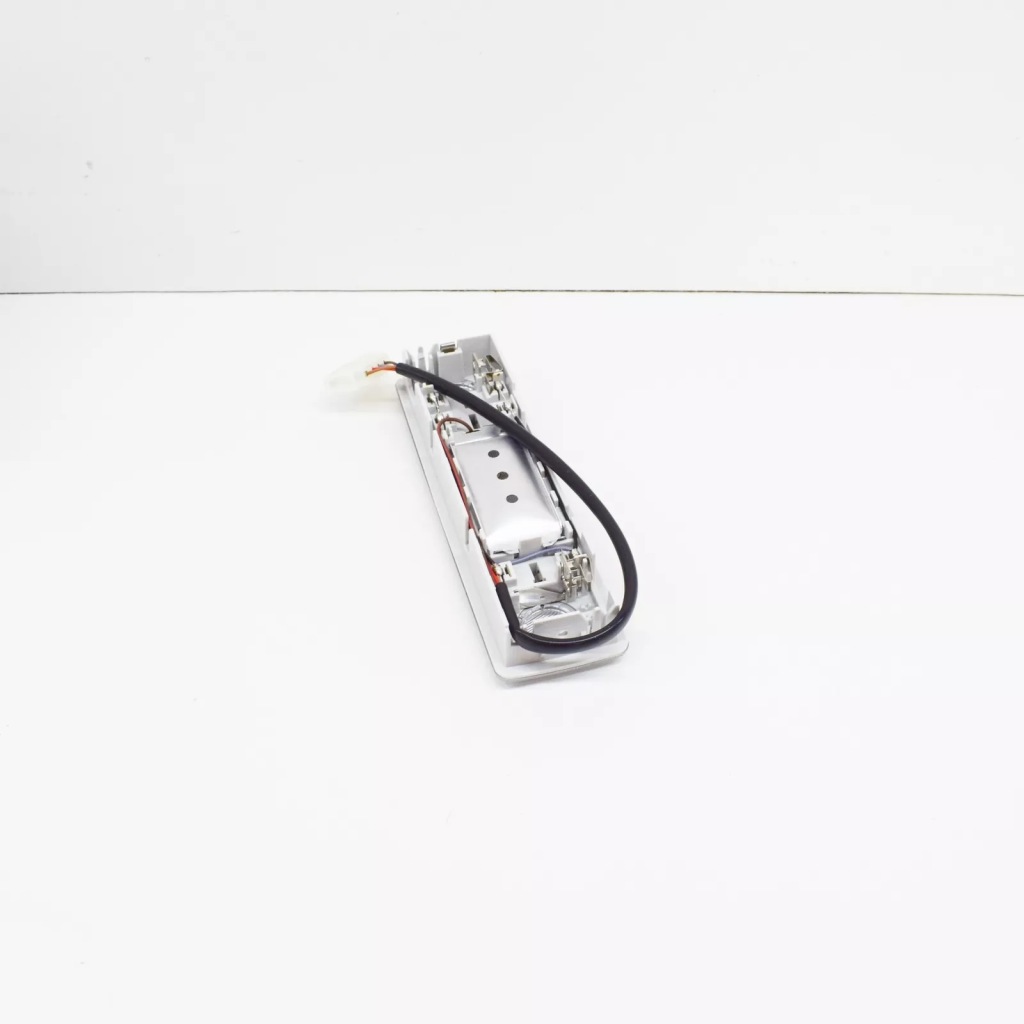 Bmw 5 e34 передня лампа do czytania внутрішня 63311384963 1384963 oem Доставка