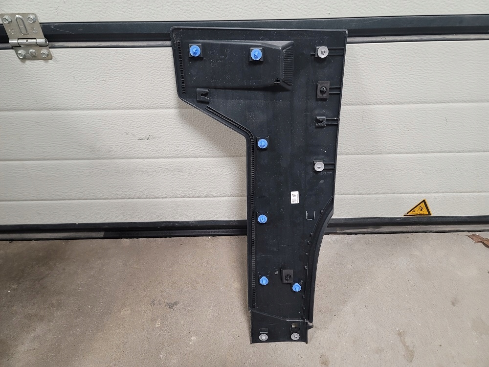 Dacia duster 3 2024- 24- крило перед ліве молдинг ліва дверей перед ліва Недорого