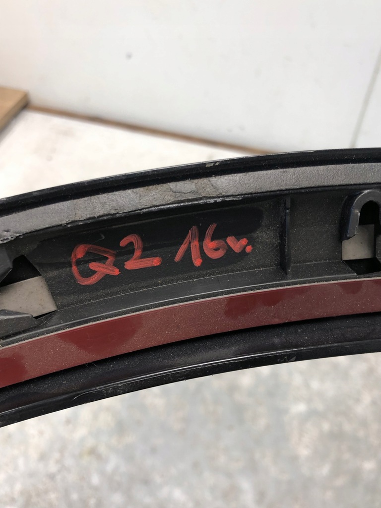 фото №8, Молдинг крыла правый перед audi q2 81a853718a