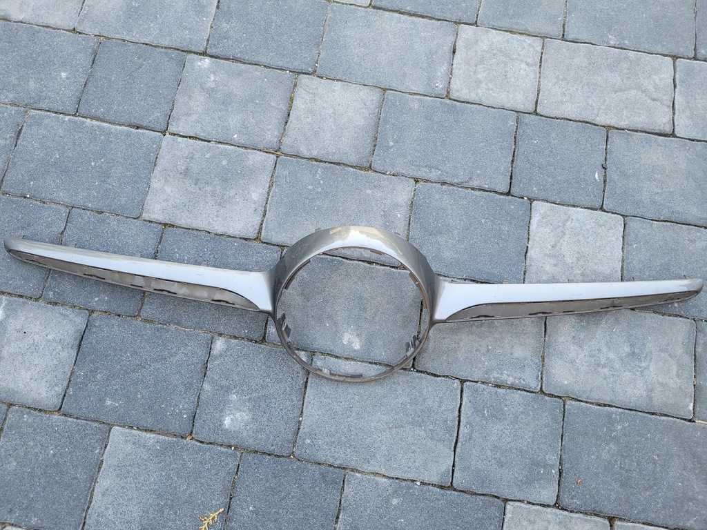 фото №1, Mercedes a-klasa w176 решётка радиатора оригинал