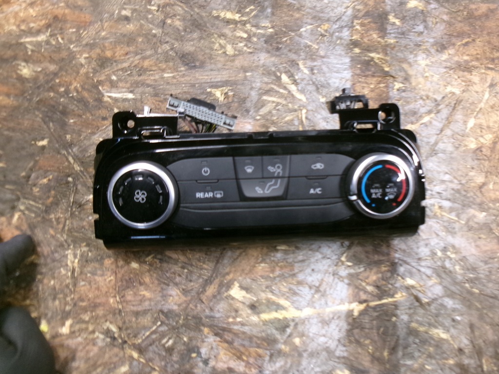 фото №1, Ford escape iv mk4 панель обдув кондиционера