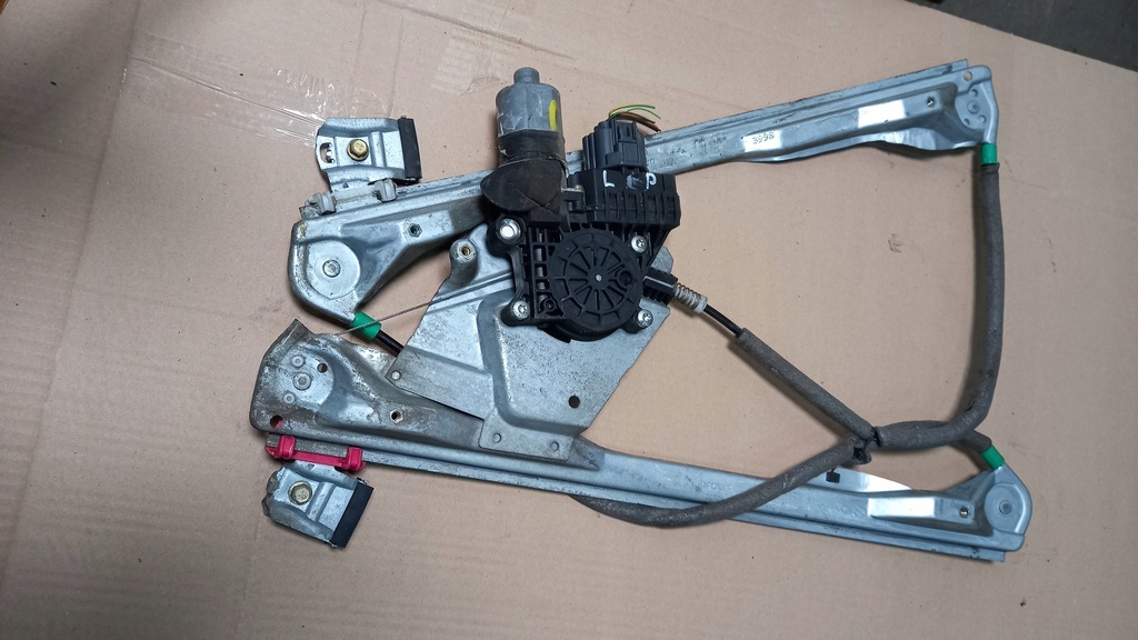 фото №1, Mech. дворник ford focus 1.8b 98r