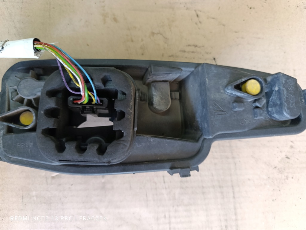 фото №9, Вкладыш лампы задняя колодка левый peugeot 308 kombi sw