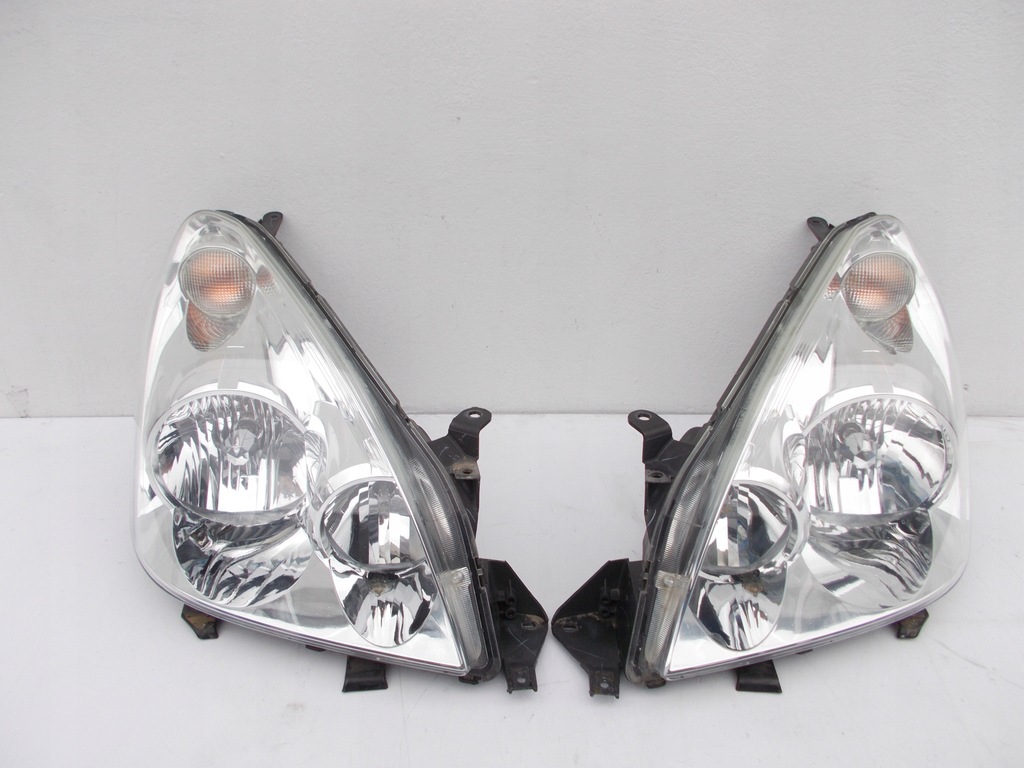 фото №1, Фара лампа toyota corolla verso ii 2 2004 - 2010 stanley europa