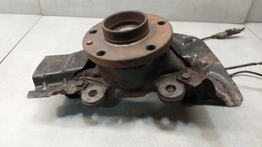 фото №9, Поворотный кулак правая перед fiat doblo iii 1.3