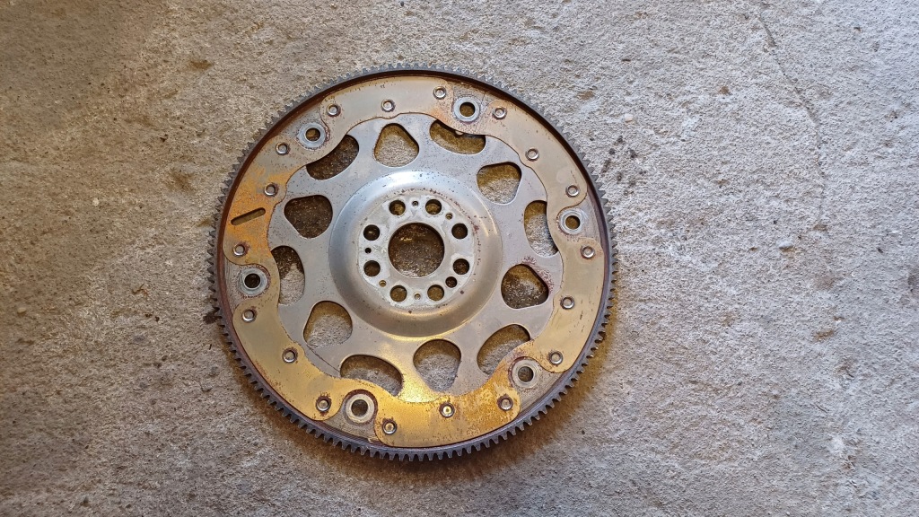 фото №1, Mini cooper f55 f56 1.2 b колесо маховик 8511452