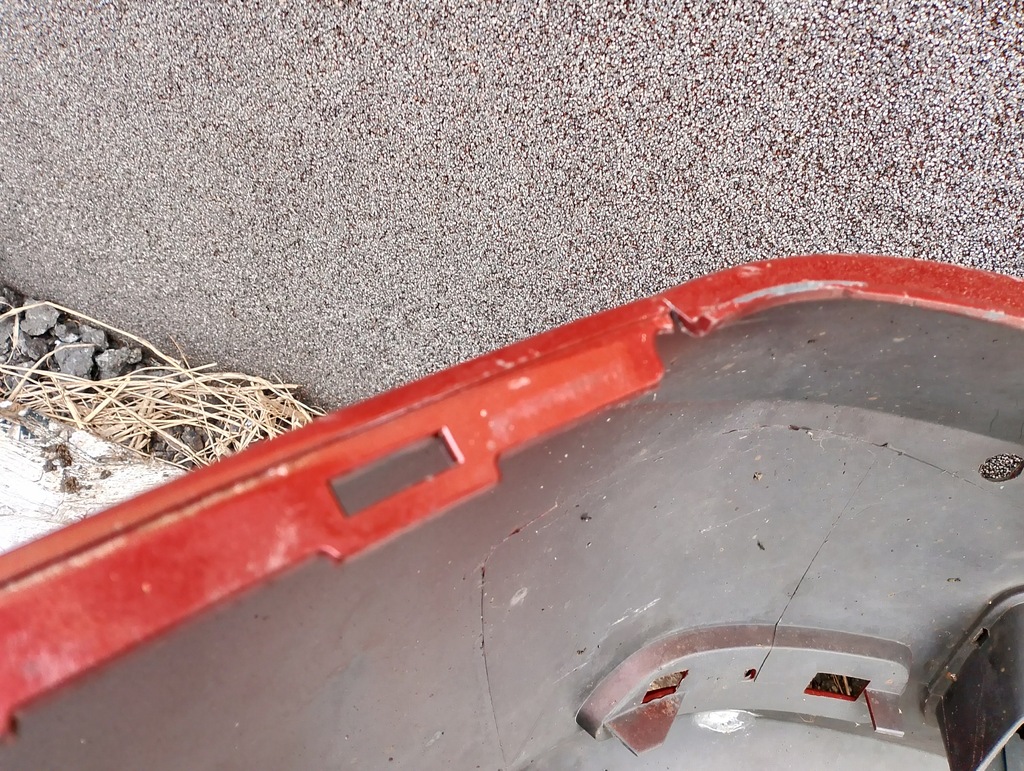 фото №8, Бампер задний задняя dacia logan lift sedan 08-14