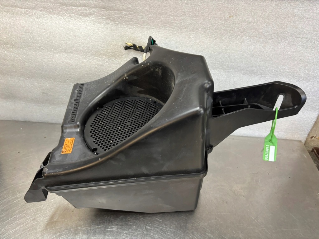 Купить Динамик сабвуфер harman kardon mercedes ml w164 a1648203302