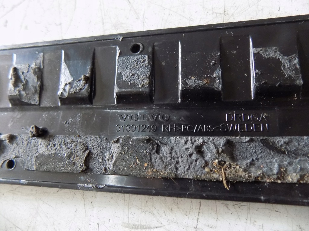 фото №5, Volvo xc60 i lift r-design молдинг накладка поріг права